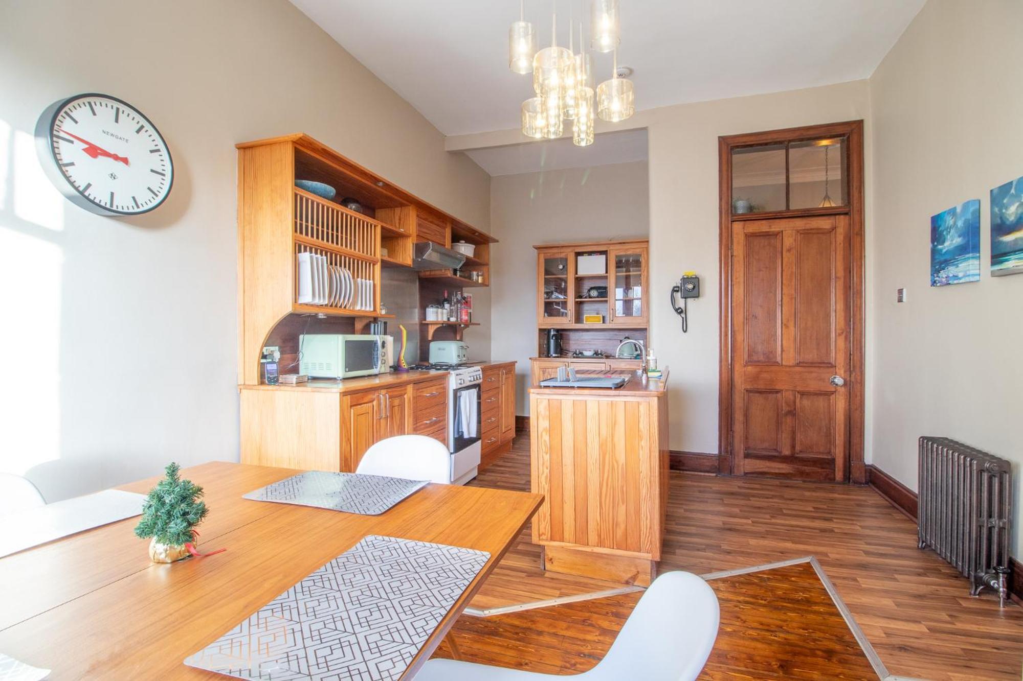 Pass The Keys Beautiful, Traditional 2 Bed Flat W Free Parking Глазго Екстер'єр фото