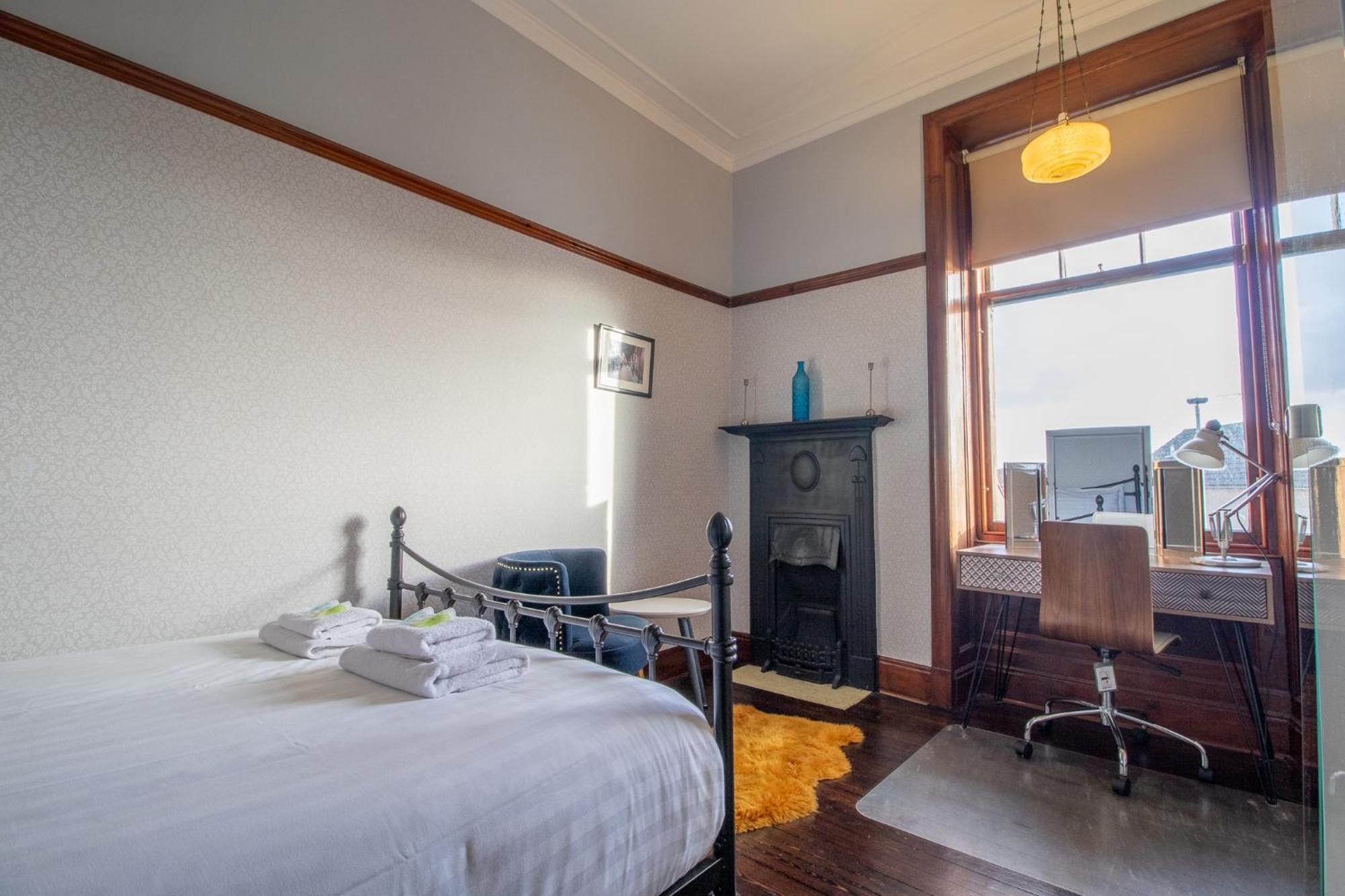 Pass The Keys Beautiful, Traditional 2 Bed Flat W Free Parking Глазго Екстер'єр фото