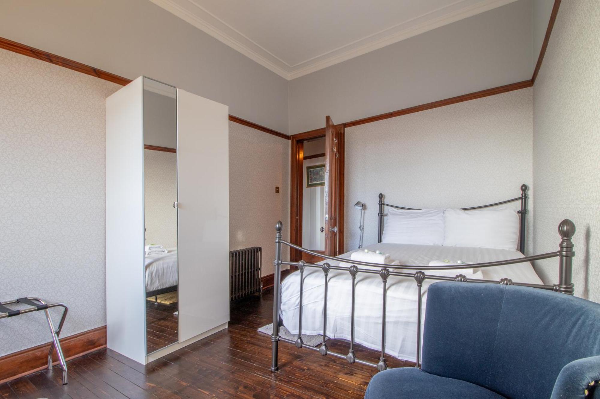Pass The Keys Beautiful, Traditional 2 Bed Flat W Free Parking Глазго Екстер'єр фото